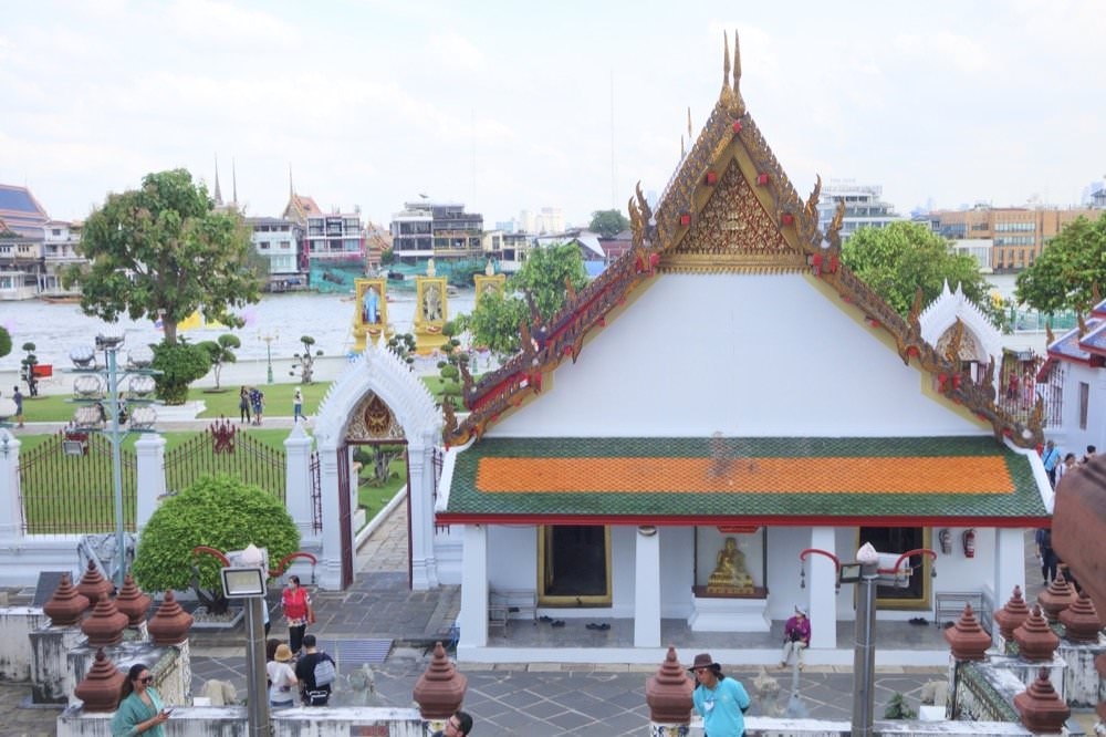 曼谷必去景點【黎明寺(鄭王廟)】|河畔最美寺廟古蹟,泰國的艾菲爾鐵塔!(門票與搭船交通.計程車資資訊) - 第49張圖 曼谷必去景點【黎明寺(鄭王廟)】|河畔最美寺廟古蹟,泰國的艾菲爾鐵塔!(門票與搭船交通.計程車資資訊)
