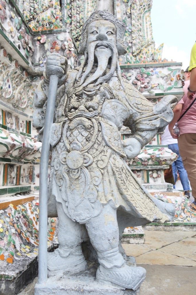 曼谷必去景點【黎明寺(鄭王廟)】|河畔最美寺廟古蹟,泰國的艾菲爾鐵塔!(門票與搭船交通.計程車資資訊) - 第52張圖 曼谷必去景點【黎明寺(鄭王廟)】|河畔最美寺廟古蹟,泰國的艾菲爾鐵塔!(門票與搭船交通.計程車資資訊)