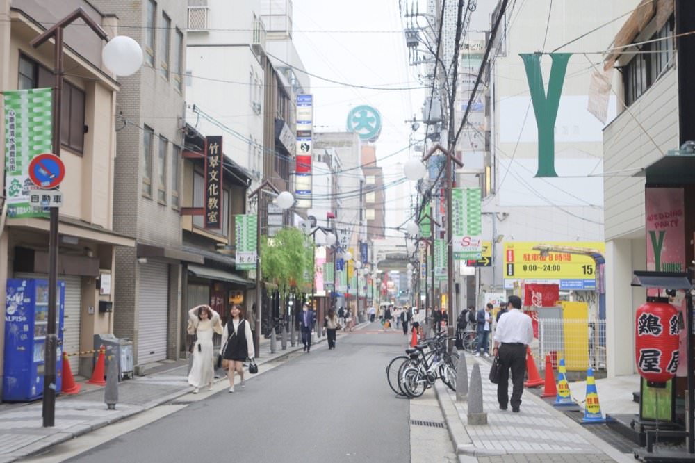 大阪飯店推薦｜心齋橋HOTEL HILLARYS Shinsaibashi 免費點心咖啡、頂樓泡湯浴場！市區大阪飯店推薦