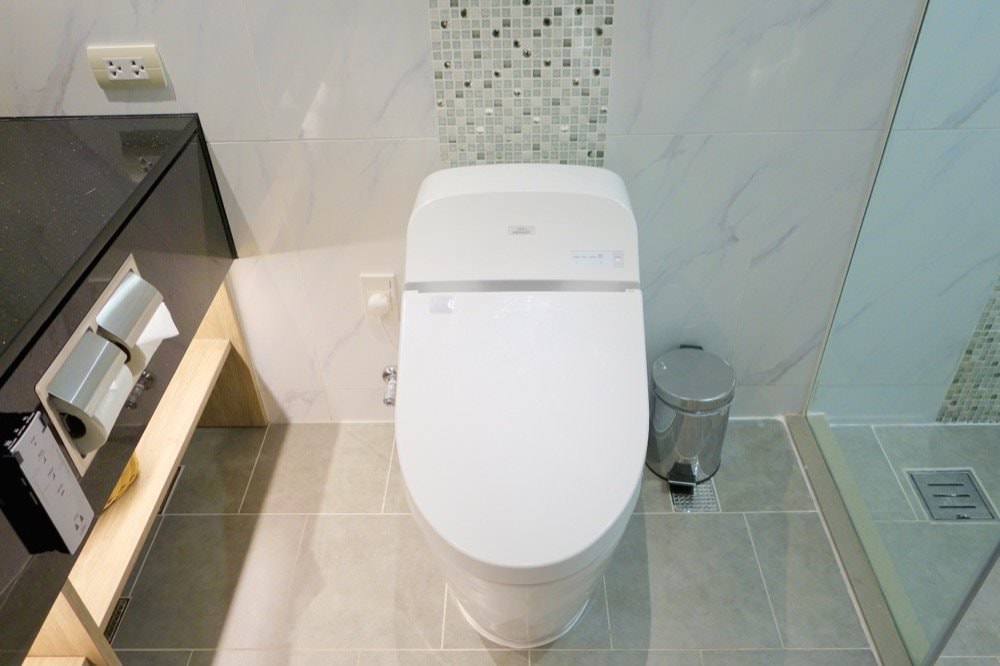 曼谷飯店推薦【曼谷索拉利亞西鐵飯店Solaria Nishitetsu Hotel Bangkok】BTS Asoke空橋連通，泳池.高空酒吧.免治馬桶，地點方便超推薦！