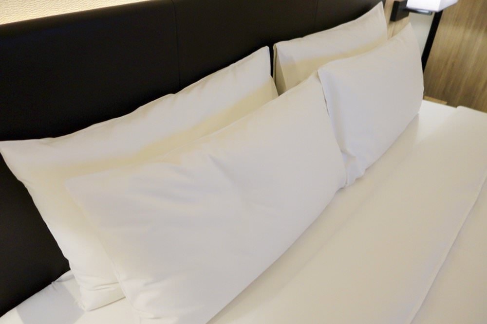 曼谷飯店推薦【曼谷索拉利亞西鐵飯店Solaria Nishitetsu Hotel Bangkok】BTS Asoke空橋連通，泳池.高空酒吧.免治馬桶，地點方便超推薦！