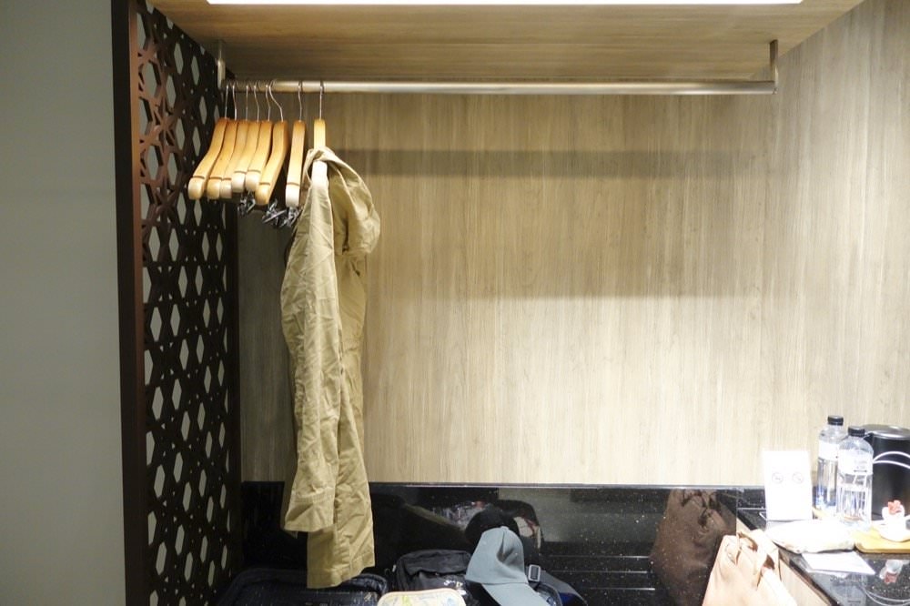 曼谷飯店推薦【曼谷索拉利亞西鐵飯店Solaria Nishitetsu Hotel Bangkok】BTS Asoke空橋連通，泳池.高空酒吧.免治馬桶，地點方便超推薦！