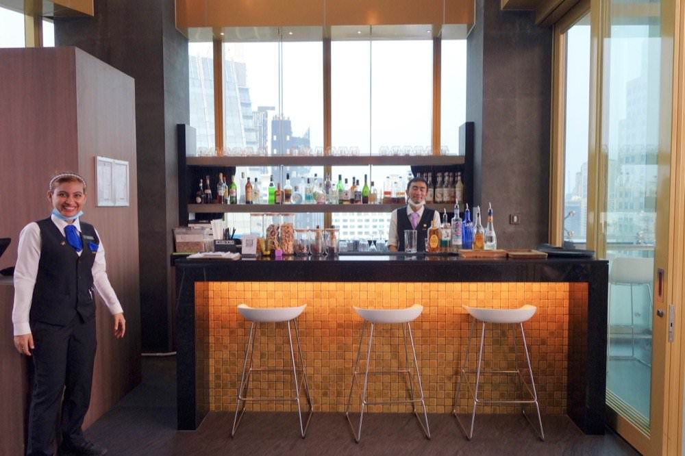 曼谷飯店推薦【曼谷索拉利亞西鐵飯店Solaria Nishitetsu Hotel Bangkok】BTS Asoke空橋連通，泳池.高空酒吧.免治馬桶，地點方便超推薦！