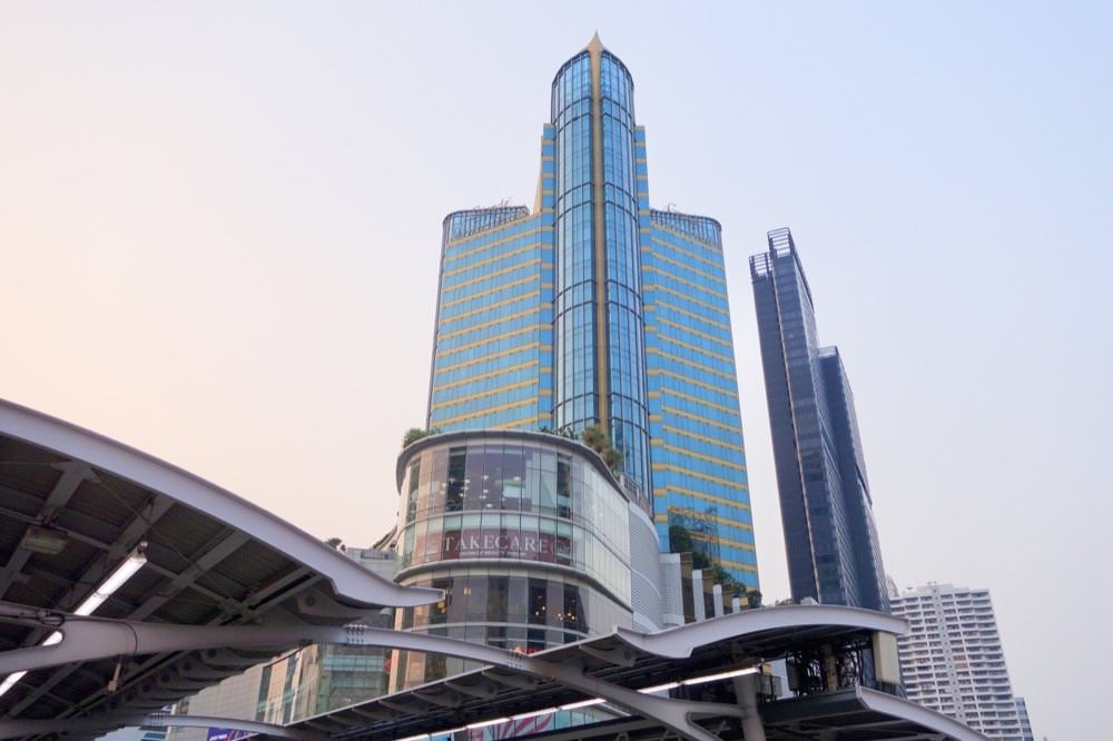 曼谷飯店推薦【曼谷索拉利亞西鐵飯店Solaria Nishitetsu Hotel Bangkok】BTS Asoke空橋連通，泳池.高空酒吧.免治馬桶，地點方便超推薦！