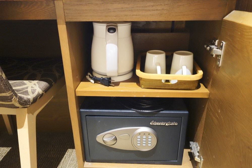 大阪飯店推薦｜心齋橋HOTEL HILLARYS Shinsaibashi 免費點心咖啡、頂樓泡湯浴場！市區大阪飯店推薦