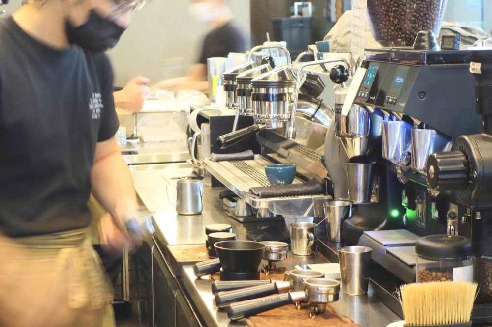 曼谷咖啡廳推薦｜Factory Coffee 泰國冠軍咖啡師香醇濃郁咖啡|曼谷BTS Phaya Thai美食景點