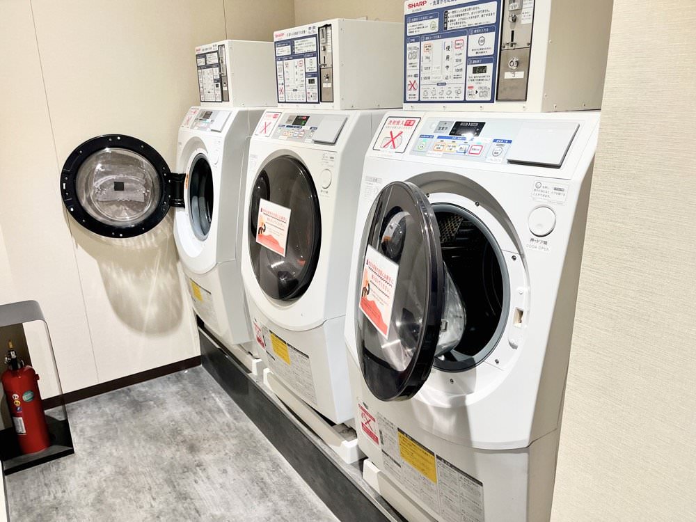 大阪飯店推薦｜心齋橋HOTEL HILLARYS Shinsaibashi 免費點心咖啡、頂樓泡湯浴場！市區大阪飯店推薦