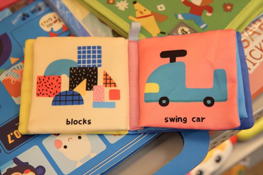 諾貝兒益智玩具租借專賣店(竹北東元門市)－超豐富STEAM玩具、聲光玩具、大型玩具健力架租借＆桌遊親子玩樂好去處！新竹玩具推薦