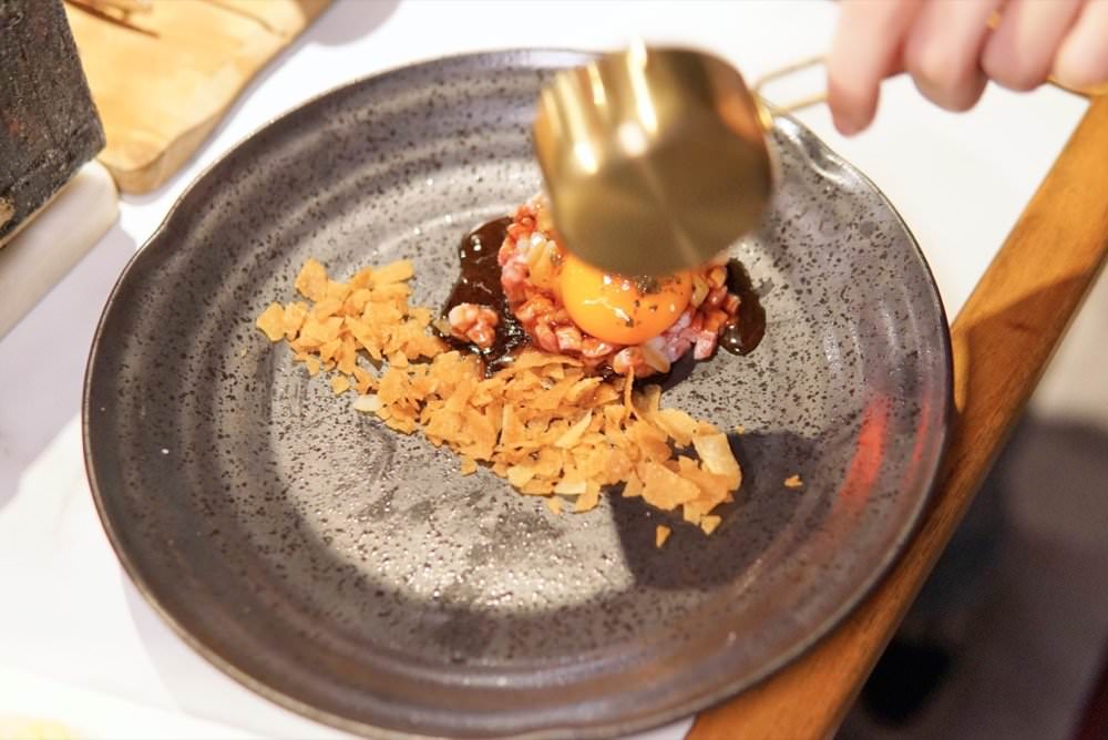 台中燒肉推薦｜EARTHA燒肉餐酒館，令人驚豔高質感美味！大推薦日本A5和牛、西班牙伊比利豬