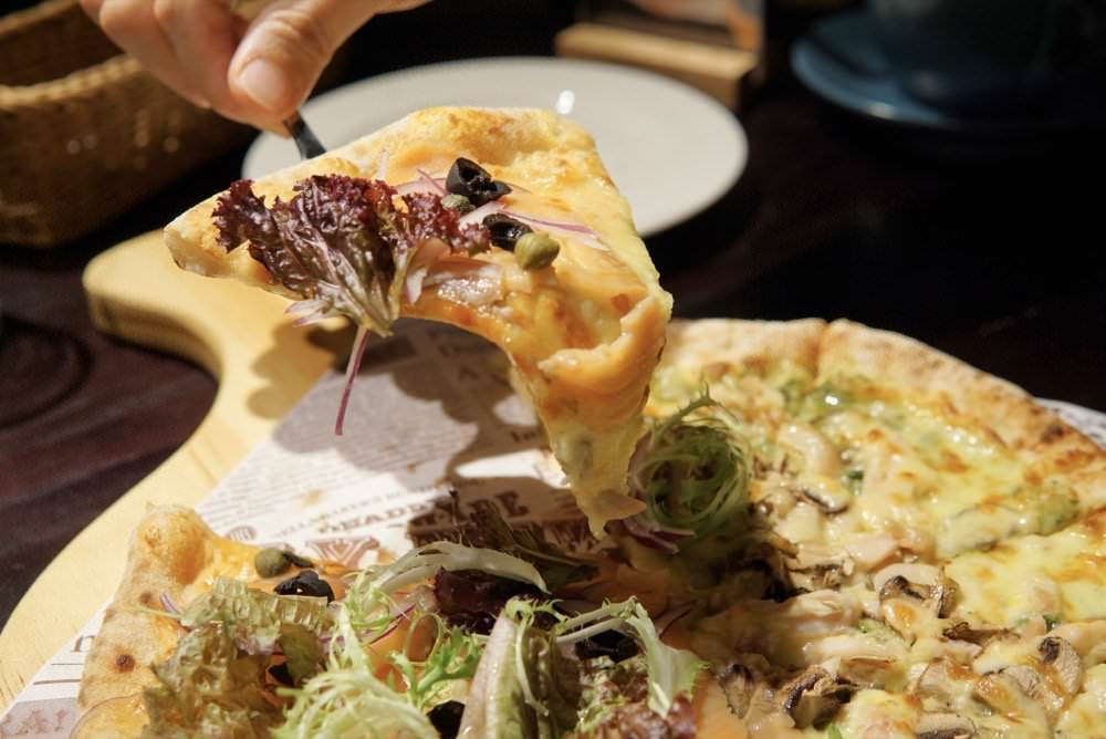 桃園火車站美食推薦|桃園統領MORE默爾義大利餐廳,美味可口義式披薩、義大利麵,還有超好喝香草奶昔! - 第29張圖 桃園火車站美食推薦|桃園統領MORE默爾義大利餐廳,美味可口義式披薩、義大利麵,還有超好喝香草奶昔!