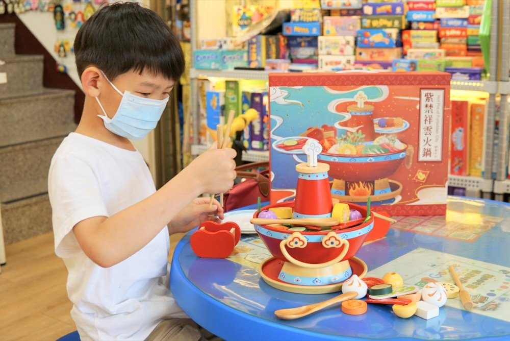 諾貝兒益智玩具租借專賣店(竹北東元門市)－超豐富STEAM玩具、聲光玩具、大型玩具健力架租借＆桌遊親子玩樂好去處！新竹玩具推薦