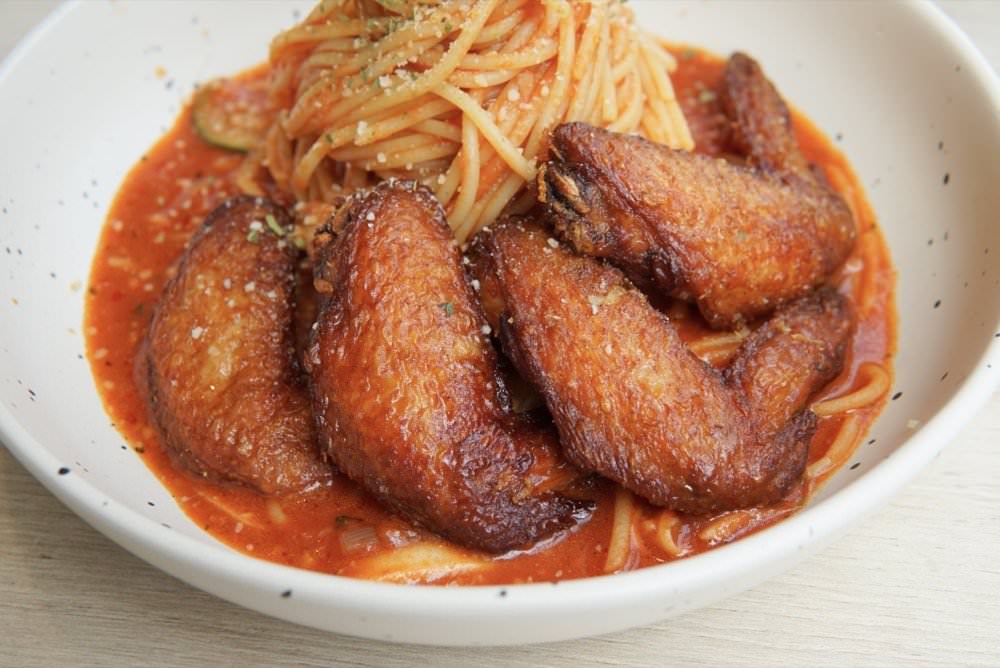 食久。茶事｜台中大里美食-超美玻璃貨櫃屋咖啡廳、美味下午茶｜台中餐廳推薦