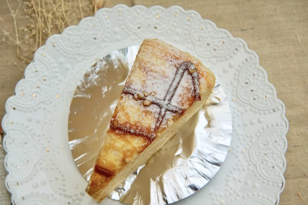 台中蛋糕推薦｜2度C NiGuo倪菓手作千層蛋糕，30層以上超好吃芋頭千層、新鮮芒果蛋糕｜台中公益路美食甜點