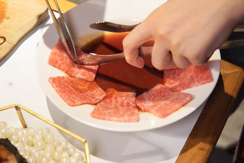 台中燒肉推薦｜EARTHA燒肉餐酒館，令人驚豔高質感美味！大推薦日本A5和牛、西班牙伊比利豬