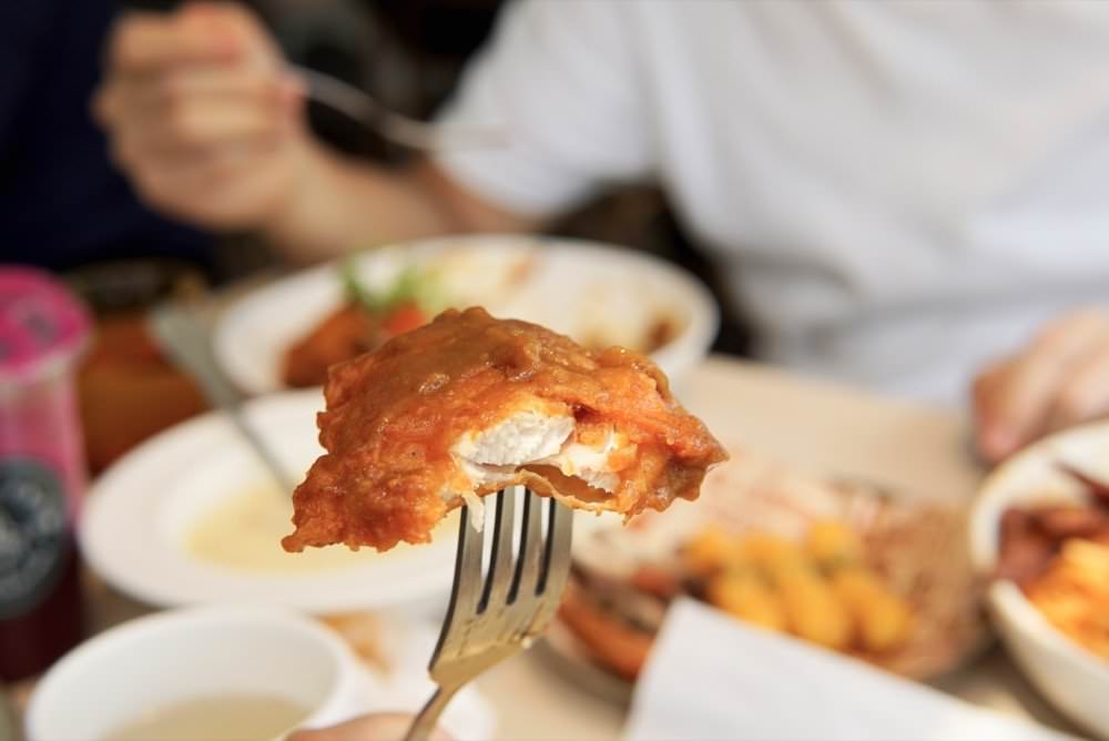 食久。茶事｜台中大里美食-超美玻璃貨櫃屋咖啡廳、美味下午茶｜台中餐廳推薦