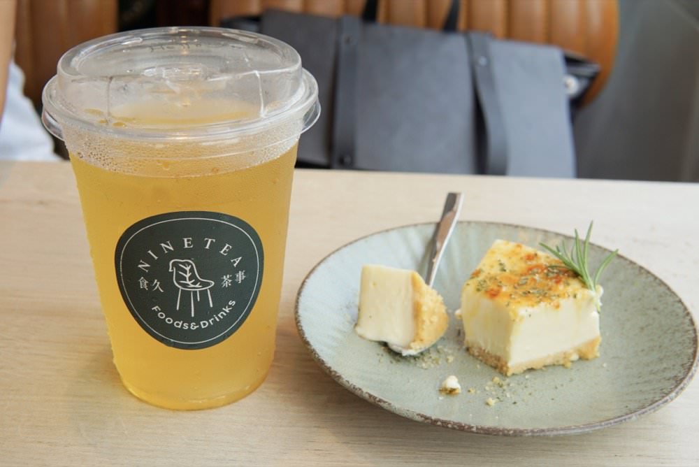 食久。茶事｜台中大里美食-超美玻璃貨櫃屋咖啡廳、美味下午茶｜台中餐廳推薦