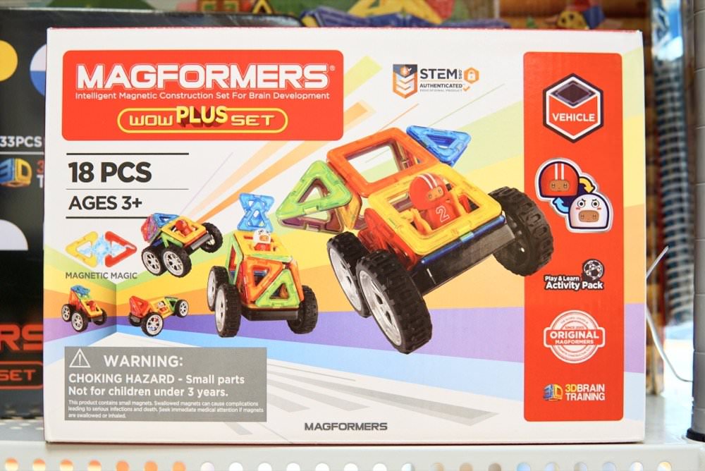 諾貝兒益智玩具租借專賣店(竹北東元門市)－超豐富STEAM玩具、聲光玩具、大型玩具健力架租借＆桌遊親子玩樂好去處！新竹玩具推薦