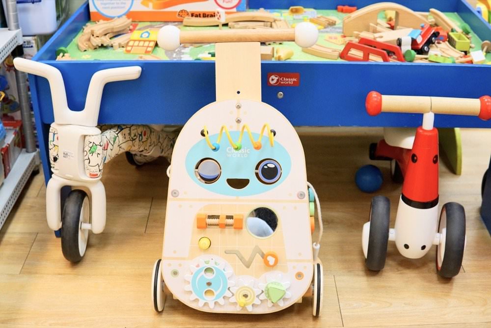 諾貝兒益智玩具租借專賣店(竹北東元門市)－超豐富STEAM玩具、聲光玩具、大型玩具健力架租借＆桌遊親子玩樂好去處！新竹玩具推薦