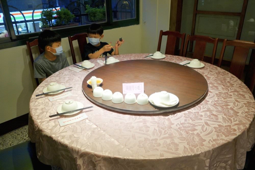 桃園合菜餐廳推薦【大楊梅鵝莊創始店】創立36年楊梅客家餐廳,必吃鄉村土鵝肉、咖哩軟殼蟹!楊梅美食/楊梅合菜推薦 - 第11張圖 桃園合菜餐廳推薦【大楊梅鵝莊創始店】創立36年楊梅客家餐廳,必吃鄉村土鵝肉、咖哩軟殼蟹!楊梅美食/楊梅合菜推薦