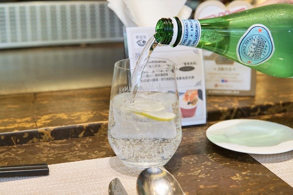 明水然松山慶城店｜台北無菜單鐵板燒餐廳推薦−新鮮龍蝦、鮑魚、菲力牛排必吃美味饗宴！慶生約會好店連藝人、名人都來這吃！