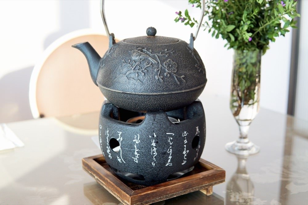 新北無菜單料理推薦【鳶山紅樓】知名飯店行政主廚執掌極品美味！三峽景觀餐廳賞花看夕陽、遠眺大漢溪