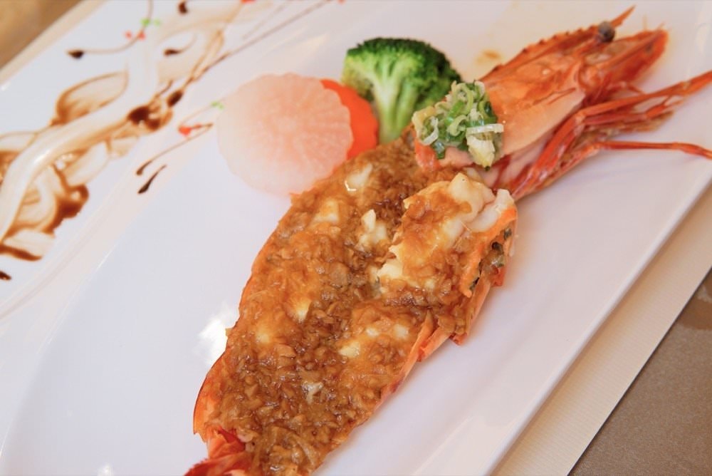 新北無菜單料理推薦【鳶山紅樓】知名飯店行政主廚執掌極品美味！三峽景觀餐廳賞花看夕陽、遠眺大漢溪