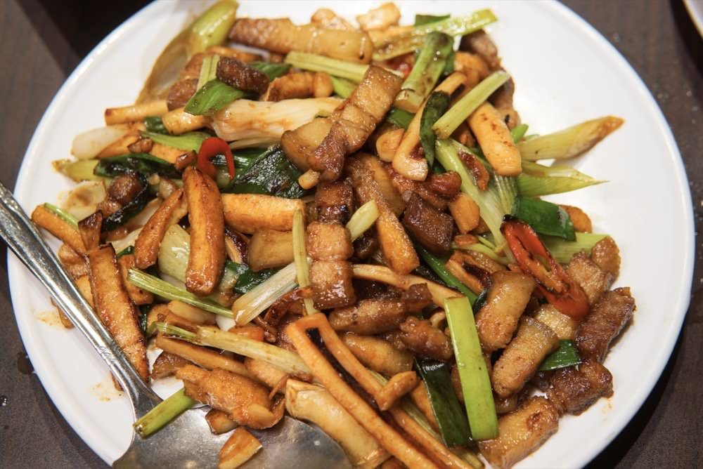 桃園合菜餐廳推薦【大楊梅鵝莊創始店】創立36年楊梅客家餐廳,必吃鄉村土鵝肉、咖哩軟殼蟹!楊梅美食/楊梅合菜推薦 - 第35張圖 桃園合菜餐廳推薦【大楊梅鵝莊創始店】創立36年楊梅客家餐廳,必吃鄉村土鵝肉、咖哩軟殼蟹!楊梅美食/楊梅合菜推薦