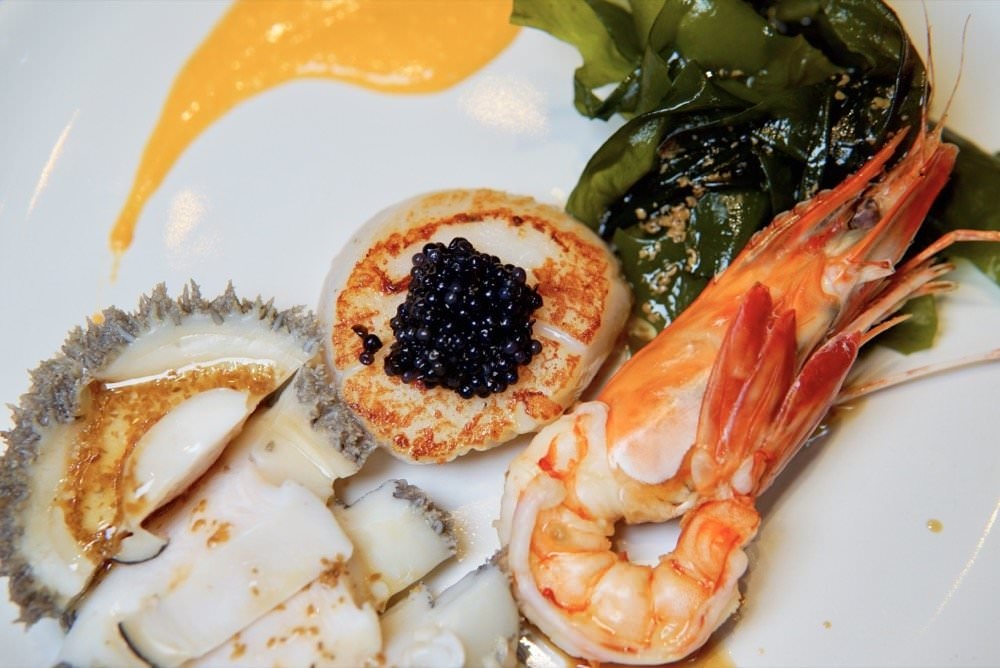 明水然松山慶城店｜台北無菜單鐵板燒餐廳推薦−新鮮龍蝦、鮑魚、菲力牛排必吃美味饗宴！慶生約會好店連藝人、名人都來這吃！