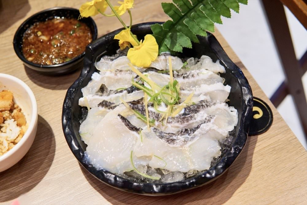 肉多多大變身！網路溫度計好感度星等聲量排名蟬聯兩年第一名肉多多火鍋-桃園春日店！大推爆炒石頭火鍋、海陸爆擊！桃園榜上有名夜宵火鍋