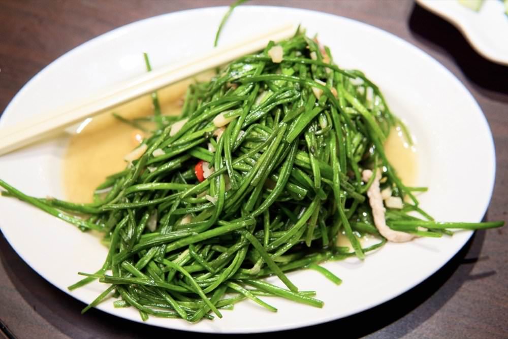 桃園合菜餐廳推薦【大楊梅鵝莊創始店】創立36年楊梅客家餐廳,必吃鄉村土鵝肉、咖哩軟殼蟹!楊梅美食/楊梅合菜推薦 - 第42張圖 桃園合菜餐廳推薦【大楊梅鵝莊創始店】創立36年楊梅客家餐廳,必吃鄉村土鵝肉、咖哩軟殼蟹!楊梅美食/楊梅合菜推薦