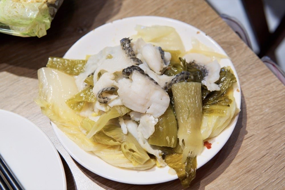 肉多多大變身！網路溫度計好感度星等聲量排名蟬聯兩年第一名肉多多火鍋-桃園春日店！大推爆炒石頭火鍋、海陸爆擊！桃園榜上有名夜宵火鍋