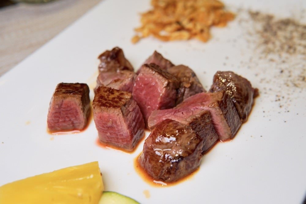 明水然松山慶城店｜台北無菜單鐵板燒餐廳推薦−新鮮龍蝦、鮑魚、菲力牛排必吃美味饗宴！慶生約會好店連藝人、名人都來這吃！