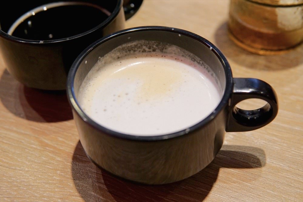 肉多多大變身！網路溫度計好感度星等聲量排名蟬聯兩年第一名肉多多火鍋-桃園春日店！大推爆炒石頭火鍋、海陸爆擊！桃園榜上有名夜宵火鍋