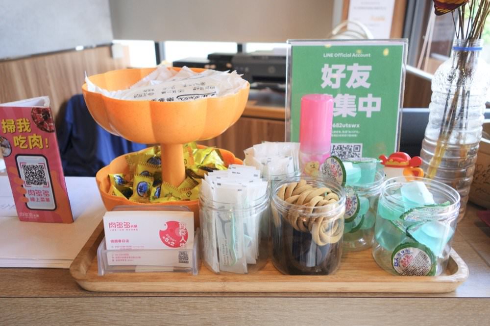 肉多多大變身！網路溫度計好感度星等聲量排名蟬聯兩年第一名肉多多火鍋-桃園春日店！大推爆炒石頭火鍋、海陸爆擊！桃園榜上有名夜宵火鍋