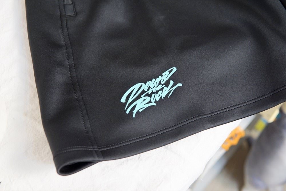 男生運動短褲推薦|版型帥氣好穿的VERVE Pound The Rock AIRtx™ 太空機能短褲( LIONEERS x DEBE x VERVE 三方聯名) - 第5張圖 男生運動短褲推薦|版型帥氣好穿的VERVE Pound The Rock AIRtx™ 太空機能短褲( LIONEERS x DEBE x VERVE 三方聯名)