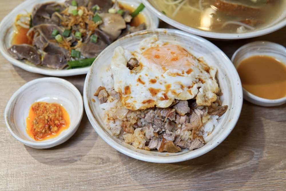 中壢鵝肉飯推薦|偶鵝嚐嚐中壢店,鮮嫩多汁雲林自家鵝!健行科技大學美食、中壢美食小吃、鵝肉專賣店推薦! - 第12張圖 中壢鵝肉飯推薦|偶鵝嚐嚐中壢店,鮮嫩多汁雲林自家鵝!健行科技大學美食、中壢美食小吃、鵝肉專賣店推薦!