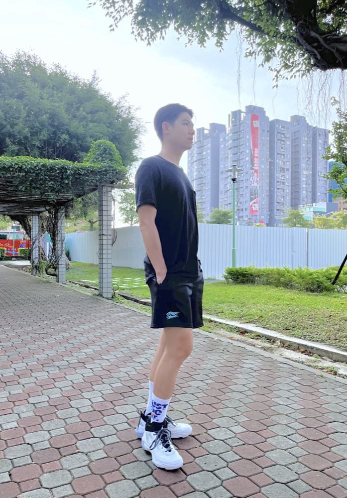 男生運動短褲推薦|版型帥氣好穿的VERVE Pound The Rock AIRtx™ 太空機能短褲( LIONEERS x DEBE x VERVE 三方聯名) - 第14張圖 男生運動短褲推薦|版型帥氣好穿的VERVE Pound The Rock AIRtx™ 太空機能短褲( LIONEERS x DEBE x VERVE 三方聯名)