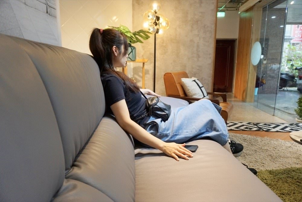 桃園家具推薦！超好逛的H&D東稻家居桃園門市－Homemeet床墊、米卡沙發、懶人必買電動床推薦！