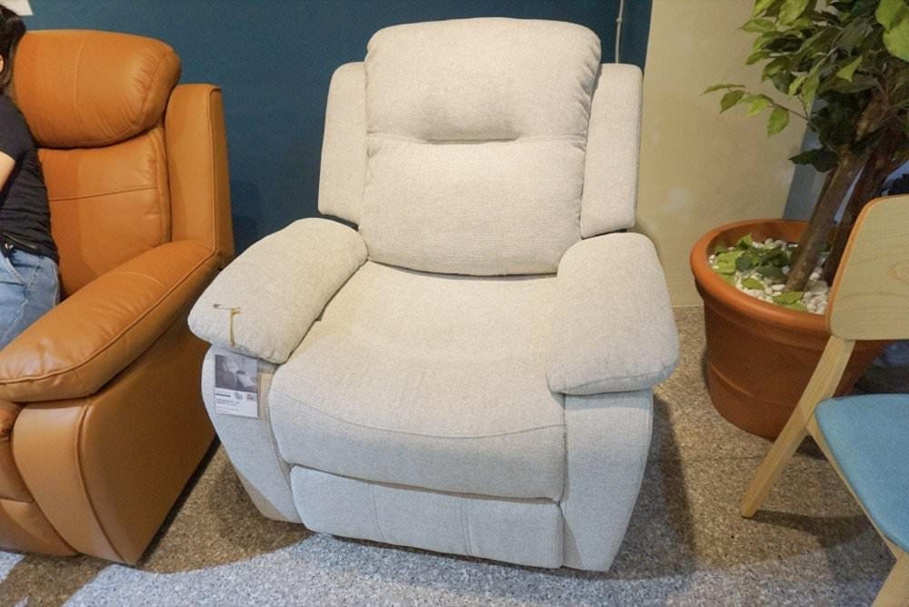 桃園家具推薦！超好逛的H&D東稻家居桃園門市－Homemeet床墊、米卡沙發、懶人必買電動床推薦！