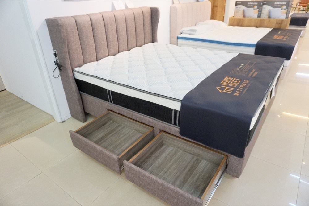 桃園家具推薦！超好逛的H&D東稻家居桃園門市－Homemeet床墊、米卡沙發、懶人必買電動床推薦！