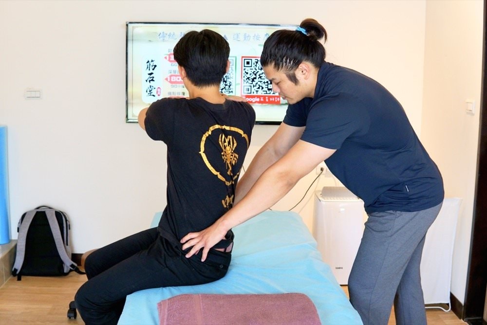 筋石堂整復【桃園3號店】專業運動按摩、筋膜放鬆按摩,按完超順暢運動加倍輕鬆!桃園運動按摩推薦 - 第9張圖 筋石堂整復【桃園3號店】專業運動按摩、筋膜放鬆按摩,按完超順暢運動加倍輕鬆!桃園運動按摩推薦