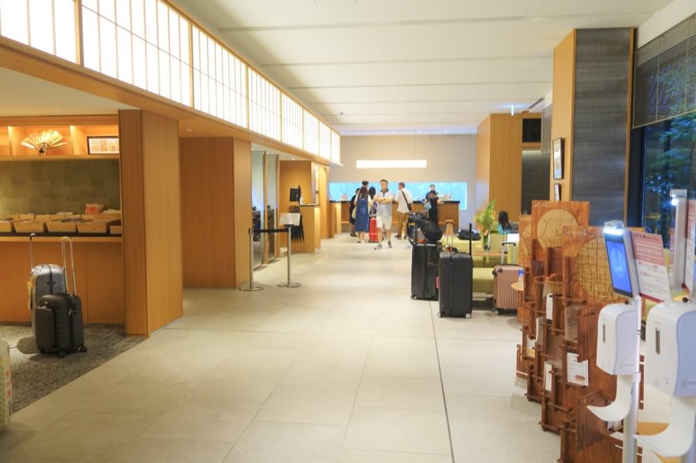 京都飯店推薦｜京都站前里士滿高級飯店 (Richmond Hotel Premier Kyoto Ekimae)免費下午茶點心與Happy Hour喝到飽，交通便利近京都車站/唐吉軻德/友都八喜/鳥貴族