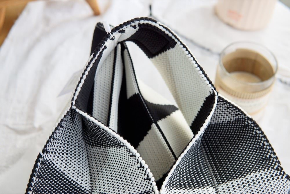 PChomeThai泰國購物分享！免出國採買泰國熱門必買商品690泰銖就免運！泰國BUFFOLLOW重磅針織手提包Vacay開箱