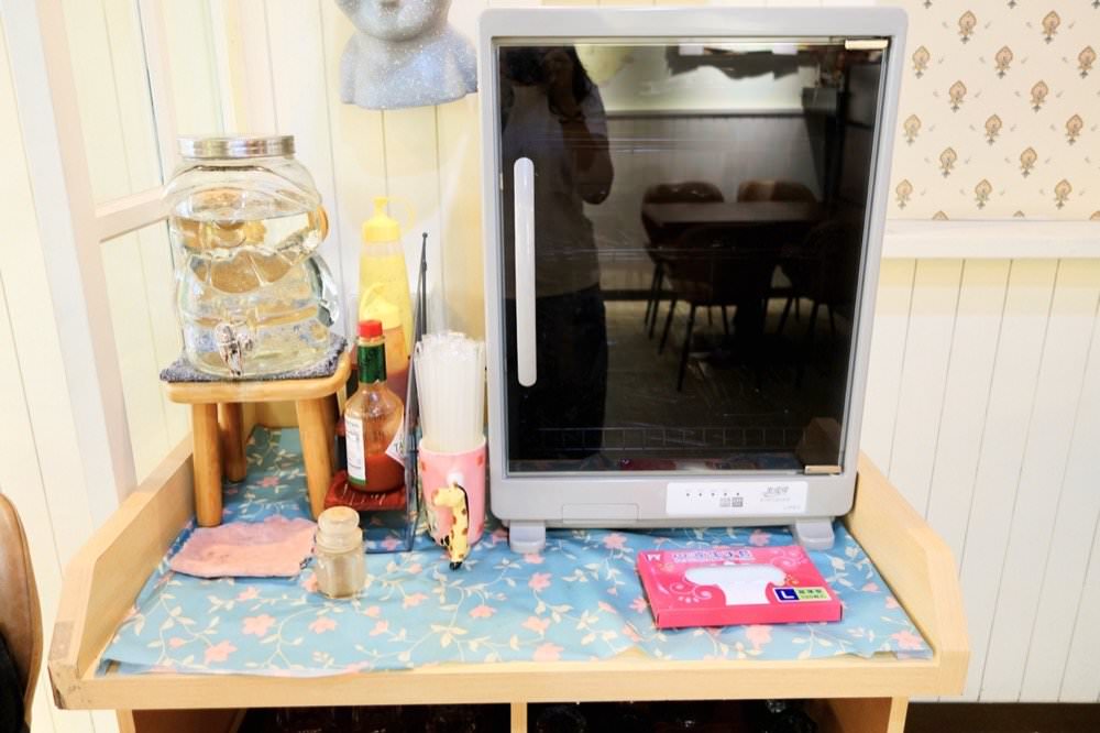 青埔早午餐咖啡廳推薦【小巷43 Alley Cafe】套餐飲料無限續加!早午餐、燉飯、義大利麵漢堡通通有(青埔A17餐廳) - 第12張圖 青埔早午餐咖啡廳推薦【小巷43 Alley Cafe】套餐飲料無限續加!早午餐、燉飯、義大利麵漢堡通通有(青埔A17餐廳)