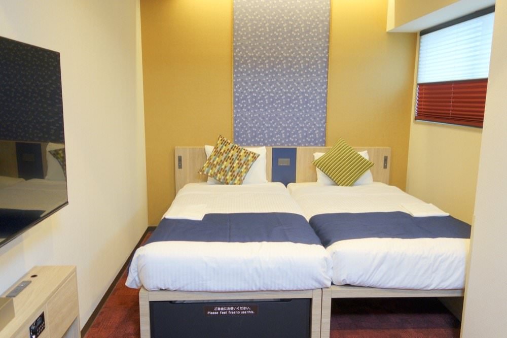 京都公寓式飯店推薦｜京都車站附近【京都七條堀川曼迪高級公寓飯店】和式四人房、上下舖家庭房設備齊全附廚房.洗衣機.烤箱.微波爐.冰箱冷凍庫MONday Apart Premium Kyoto Shichijo Horikawa