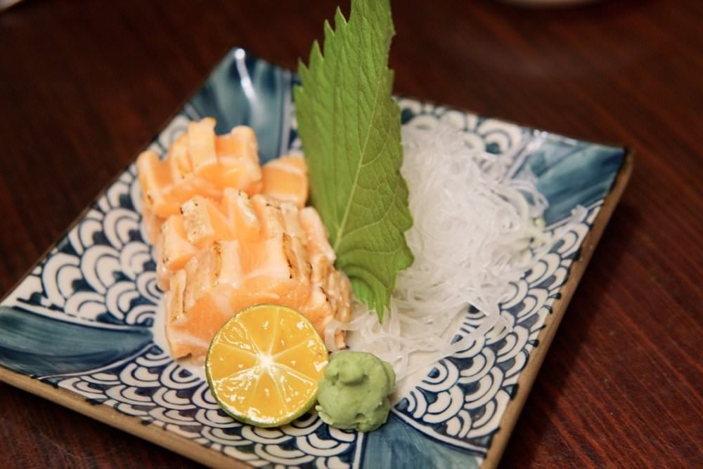 大安區美食推薦【Food二十食堂】超好吃握壽司、生魚片丼飯、一夜干、唐揚雞，新鮮美味日式料理｜大安區平價日料、外送美食推薦！