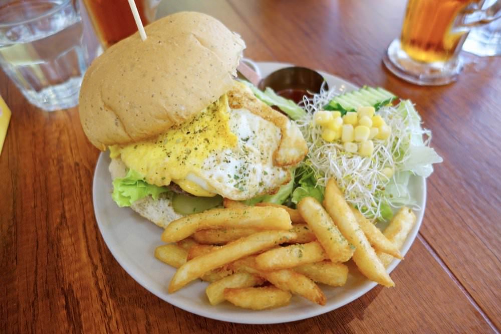 青埔早午餐咖啡廳推薦【小巷43 Alley Cafe】套餐飲料無限續加!早午餐、燉飯、義大利麵漢堡通通有(青埔A17餐廳) - 第15張圖 青埔早午餐咖啡廳推薦【小巷43 Alley Cafe】套餐飲料無限續加!早午餐、燉飯、義大利麵漢堡通通有(青埔A17餐廳)