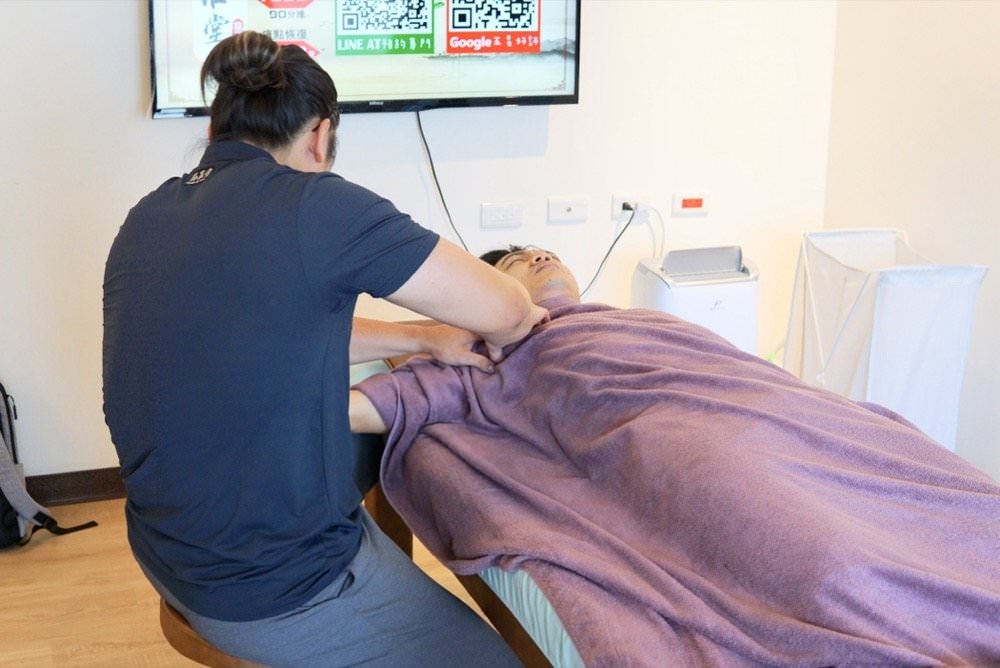 筋石堂整復【桃園3號店】專業運動按摩、筋膜放鬆按摩,按完超順暢運動加倍輕鬆!桃園運動按摩推薦 - 第23張圖 筋石堂整復【桃園3號店】專業運動按摩、筋膜放鬆按摩,按完超順暢運動加倍輕鬆!桃園運動按摩推薦