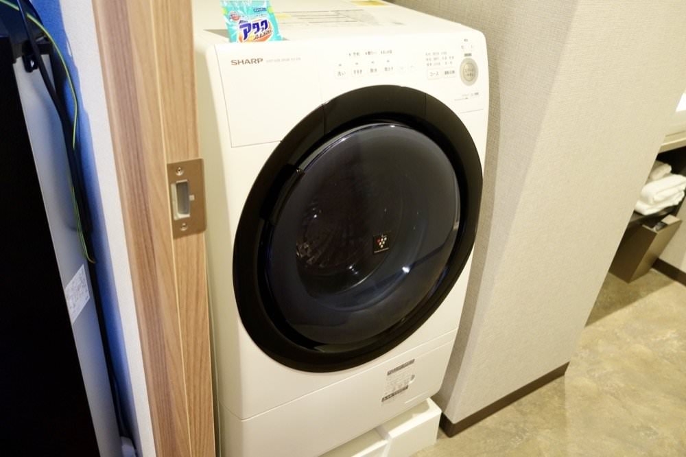 京都公寓式飯店推薦｜京都車站附近【京都七條堀川曼迪高級公寓飯店】和式四人房、上下舖家庭房設備齊全附廚房.洗衣機.烤箱.微波爐.冰箱冷凍庫MONday Apart Premium Kyoto Shichijo Horikawa