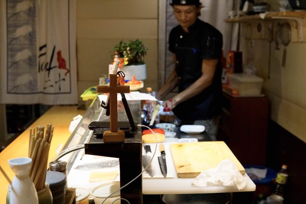 大安區美食推薦【Food二十食堂】超好吃握壽司、生魚片丼飯、一夜干、唐揚雞，新鮮美味日式料理｜大安區平價日料、外送美食推薦！